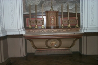 Ensemble de l'autel secondaire sud : autel, tabernacle, gradin d'autel, 2 degrés d'autel