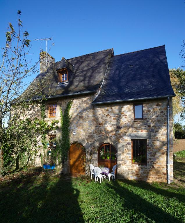 Maison, La Basse Hermenière (Combourtillé)