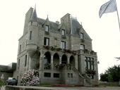 Les maisons, fermes, châteaux, manoirs, puits et écuries sur la commune de Pléneuf-Val-André