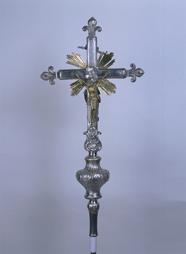 Croix de procession ; hampe de procession 4
