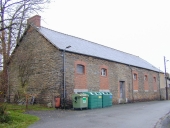 Salle des fêtes, rue de la Nouette ; 34 rue Pasteur (Pipriac)