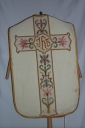 Ornement blanc 1 : chasuble