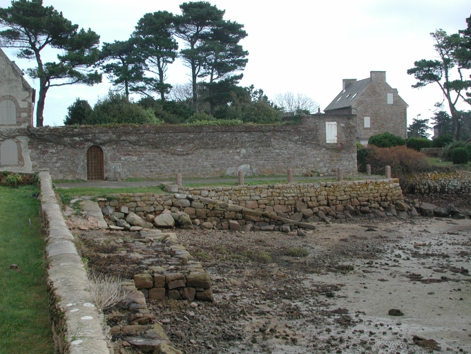 Cale et quai de 'Roc'h Gaillard', la Corderie (île-de-Bréhat)