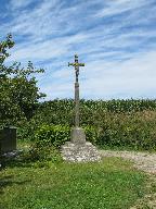 La croix de Pont Poyès, route de Langoat (Lanmérin)