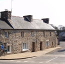 Maisons, 1 place de l'Eglise (Kerbors)