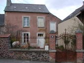 Maison, 8 rue des Grippeaux (Montfort-sur-Meu)