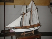 Ex-voto de la chapelle Notre-Dame-de-la-Garde : maquette de goélette