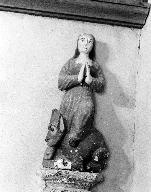 Statue : Sainte Marguerite d'Antioche, chapelle Notre-Dame, Kerzéan (Plouescat)