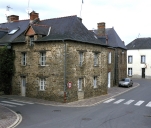 Maison, 2 rue de la Poste (Lohéac)