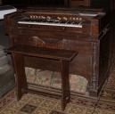 Harmonium et son siège