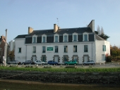 Immeuble de rapport, actuellement auberge de jeunesse, 10 à 14 canal Saint-Martin (Rennes)