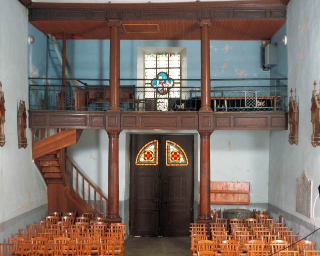 Tribune, garde-corps de tribune