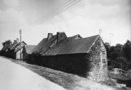 Alignement de logis de ferme, Vernay (Acigné)