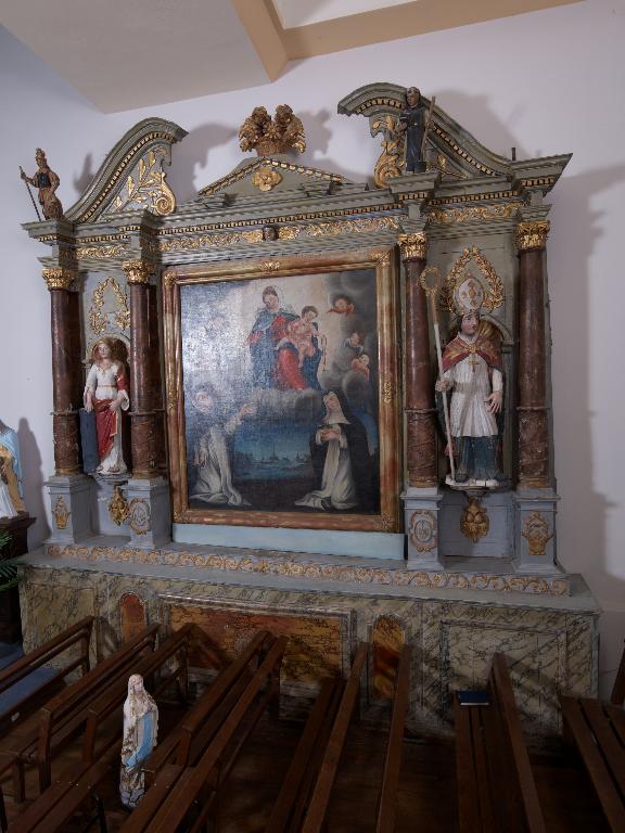 Ensemble de l'autel du Rosaire : autel, tabernacle, gradin d'autel, retable, église Saint-Martin (Saint-Martin-sur-Oust)