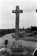 Croix monumentale, Crec'h an Neunet (Saint-Servais)