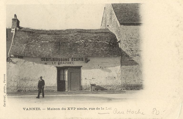 Maison, 1 place de la Libération (Vannes)