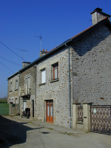 Alignement de maisons, la Roche (Pleurtuit)