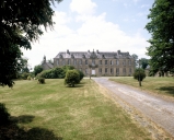Châteaux et manoirs sur la commune de Pont-de-Buis-lès-Quimerch