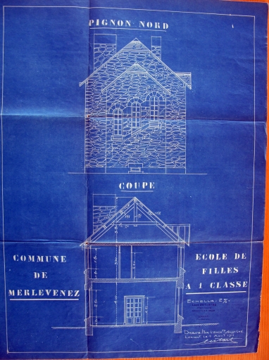 École communale primaire de filles, actuellement poste, rue de la Mairie (Merlevenez)