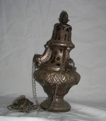 Encensoir (Saint-Sauveur-des-Landes)