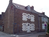 Maison, 34 rue de la Vallée Porcon ; 2 rue Robert Surcouf (Cancale)