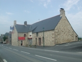 Maison, R.N. 175 (Romazy)