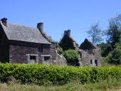 Alignement de trois logis, Psihan (Maxent)