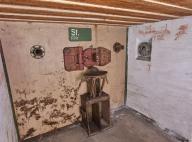 Casemate de flanquement sud-est (avant) pour une mitrailleuse s.MG 34 et un canon de 7,5 cm K.M./97 (St. R. Nr.) [non numéroté] (Lorient)