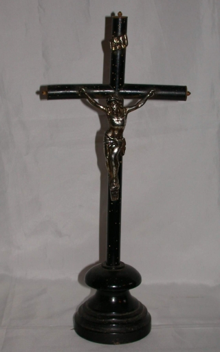 Croix de sacristie 1