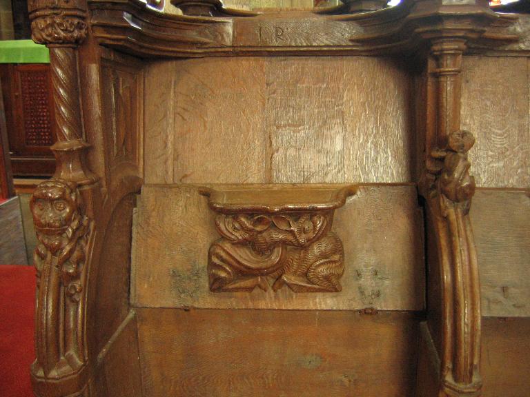 Cathédrale Saint-Tugdual : stalle 48