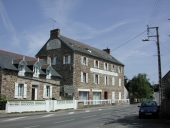 Ancien hôtel de voyageurs dit Hôtel Etienne, actuellement Résidence Emeraude, 8 rue du Minihy (Pléneuf-Val-André)