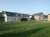 Ancienne ferme du Lozeret, actuellement centre de loisirs, rue du Lozeret (Vezin-le-Coquet)