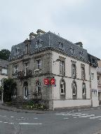 Caisse d'épargne, 2 rue Amiral Bauguen (Châteaulin)