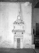 Tombeau, de Claude d'Epinay, ancienne collégiale, actuellement église Sainte-Marie-Madeleine (Champeaux)