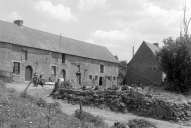 Alignement de plusieurs fermes et maisons, la Chaine (Sens-de-Bretagne)