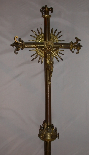 Croix de procession 1 et sa hampe