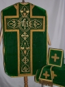 Ornement vert 2 : chasuble, étole, bourse de corporal, voile de calice