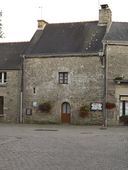 Maison 4, maison de prêtre, le bourg (Lizio)