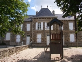 La mairie, les écoles, les bureaux de poste et les pensionnats sur la commune de Créhen