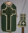 Ornement vert 1 : chasuble, bourse de corporal, étole, voile de calice