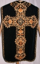 Ornement noir 2 : chasuble, bourse de corporal, étole, manipule, voile de calice