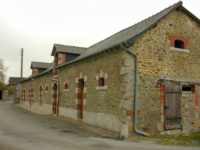 Ancienne ferme, les Êtres (Saint-Germain-du-Pinel)
