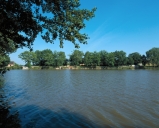 Digue de l'étang de Chevré (La Bouëxière)