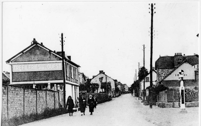 Tréfilerie dite Tréfileries de l'Ouest, actuellement caserne, rue du Capitaine Mallon (Bruz)
