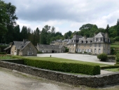 Usine métallurgique dite forges des salles, actuellement maison (Perret, fusionnée en Bon Repos sur Blavet en 2017 - également sur Sainte-Brigitte, 56)