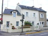 Ferme, 27, 29 rue du Maréchal Foch ; 26, 28 rue Victor Basch (Vannes)