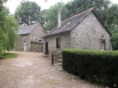 Moulins à farine de l'Abbaye, actuellement maisons, Ferme de l'Abbaye (La Ferrière fusionnée en Plémet en 2016)