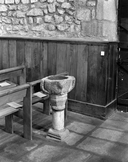 Ancienne mesure à grains (?) utilisée comme bénitier (Tremblay fusionnée en Val-Couesnon en 2019)