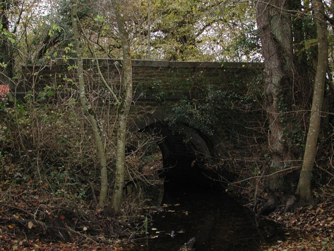 Pont routier, près du Tertre Guy (Tressé fusionnée en Mesnil-Roc'h en 2019)