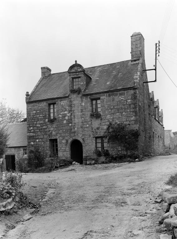 Maison, rue des Charrettes (Locronan)